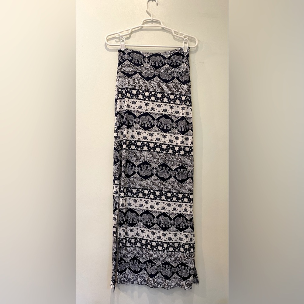 Elephant pattern slit maxi skirt, long, size small, rue21